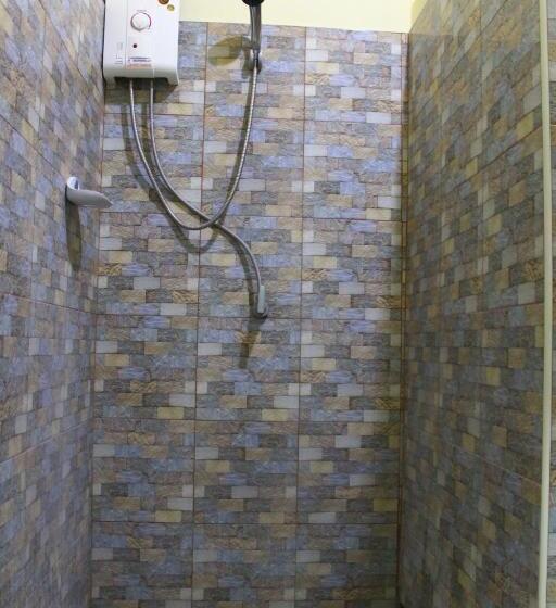 חדר סטנדרט, Navy Sisatchanalai