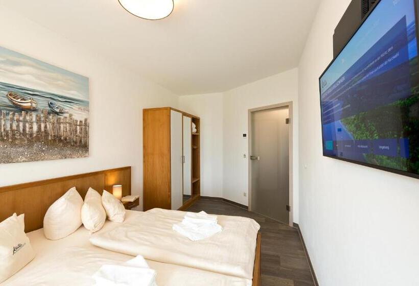 1 Bedroom Apartment Lake View, Kells Appartements