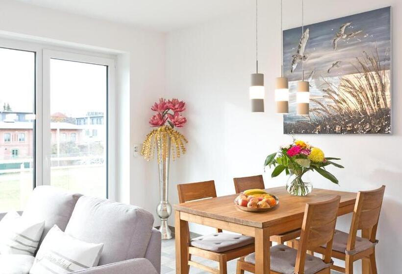 2 Bedrooms Apartment Lake View, Kells Appartements