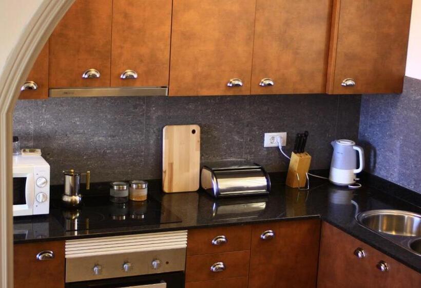 سوئیت 2 خوابه, Bella Vista Sun Club