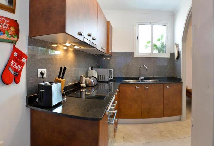 سوئیت 2 خوابه, Bella Vista Sun Club