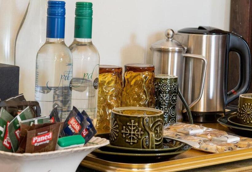 Номер Deluxe, Taldraeth   Old Vicarage Guest House