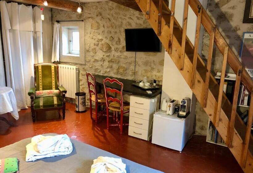 패밀리 룸, Les Volets Bleus Provence