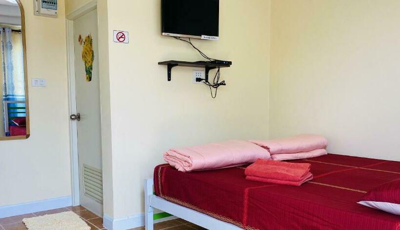 ガーデンビュースタンダードルーム, Panutsaya Homestay