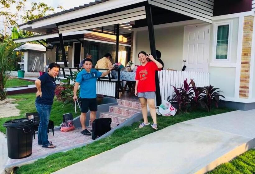 Standard Bungalow 2 Bedrooms with Views, Panutsaya Homestay