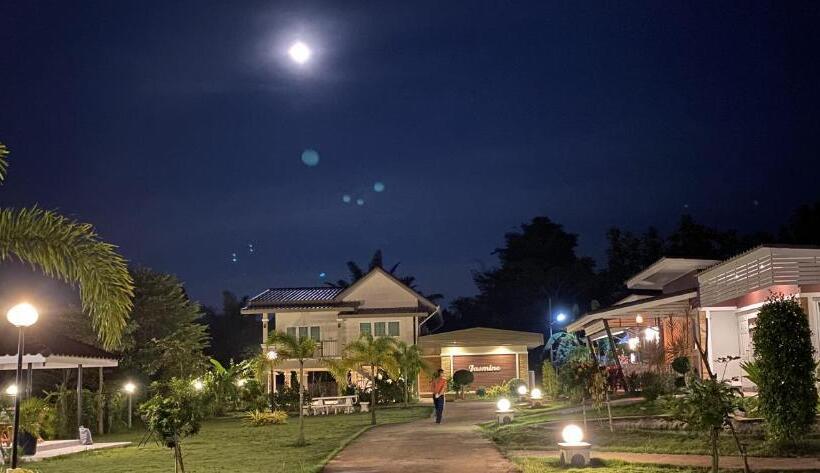 Superior bungalow with view, Panutsaya Homestay