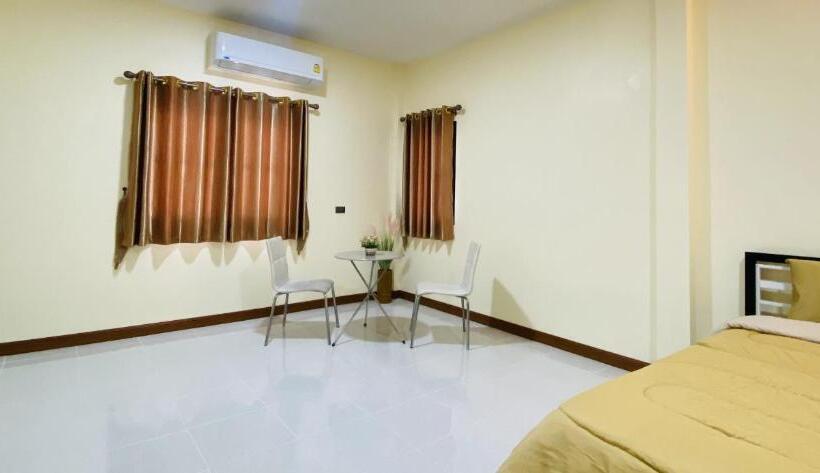 اتاق استاندارد با تخت بزرگ, Panutsaya Homestay