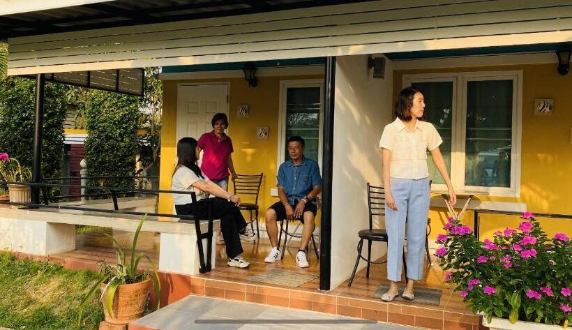 Номер Стандарт Вид на Сад, Panutsaya Homestay