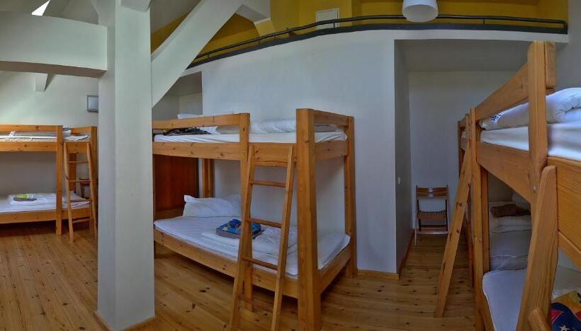 اتاق خانوادگی, Hof Märkische Heide