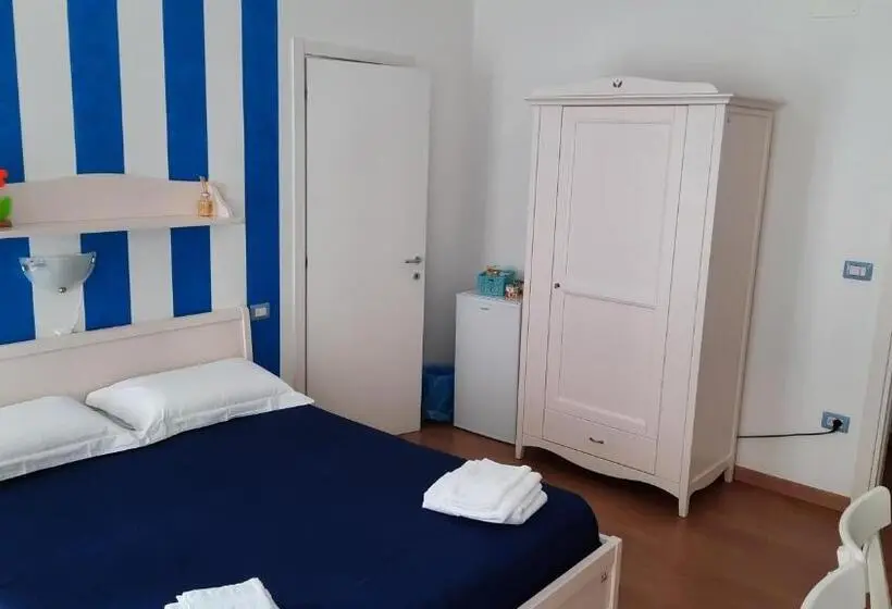 スタンダードルーム, B&b Una Rotonda Sul Mare