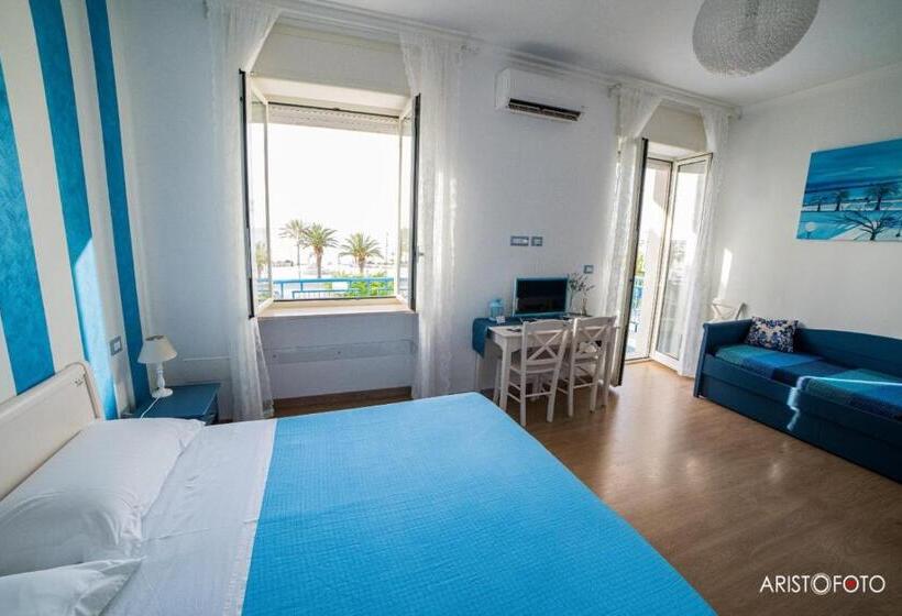 Трехместный Номер Deluxe Вид на Море, B&b Una Rotonda Sul Mare