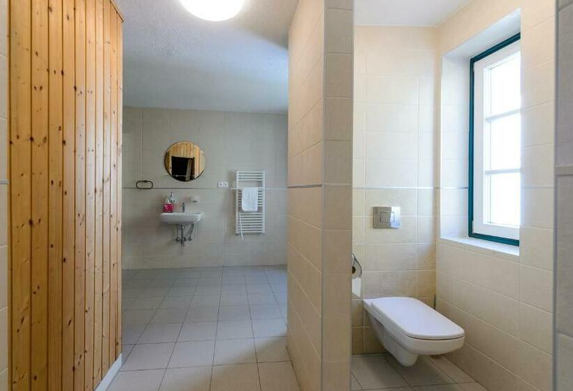 套房, Pension Kral