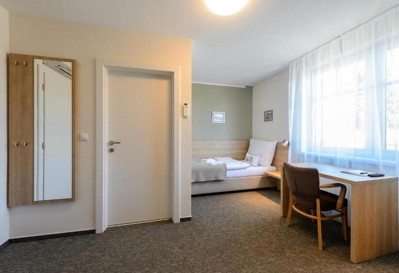 标准间, Pension Kral