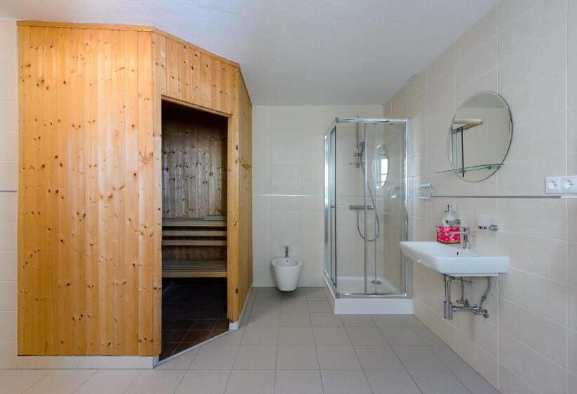 套房, Pension Kral