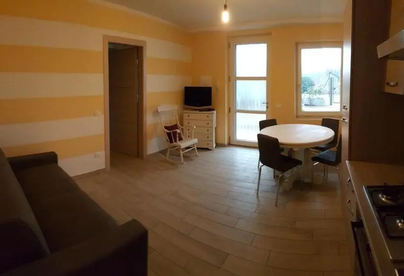 2ベッドルームアパートメント, Mimosa Apartments