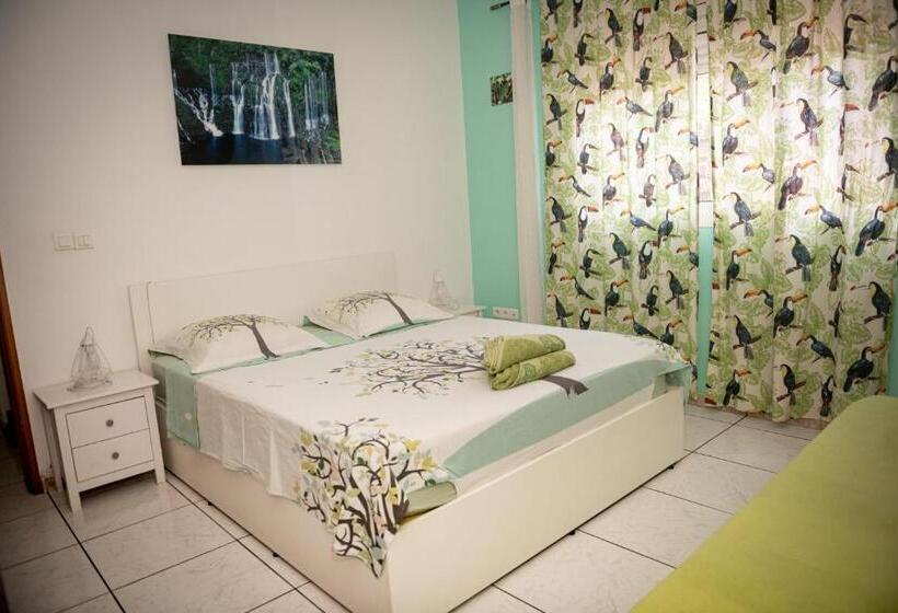 اتاق استاندارد, Chambres D Hôtes Du Domaine Des Doudous