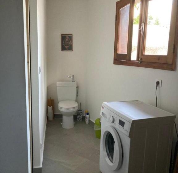 کلبه ییلاقی, Chambres D Hôtes Du Domaine Des Doudous