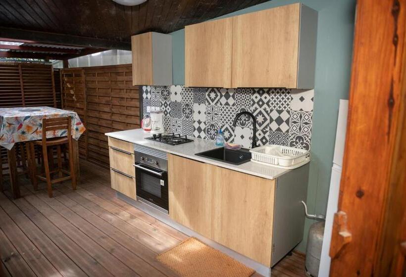 کلبه ییلاقی, Chambres D Hôtes Du Domaine Des Doudous