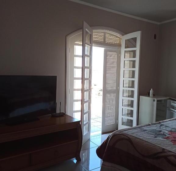 스위트, Hostel Na Rota Da Serra Gaúcha