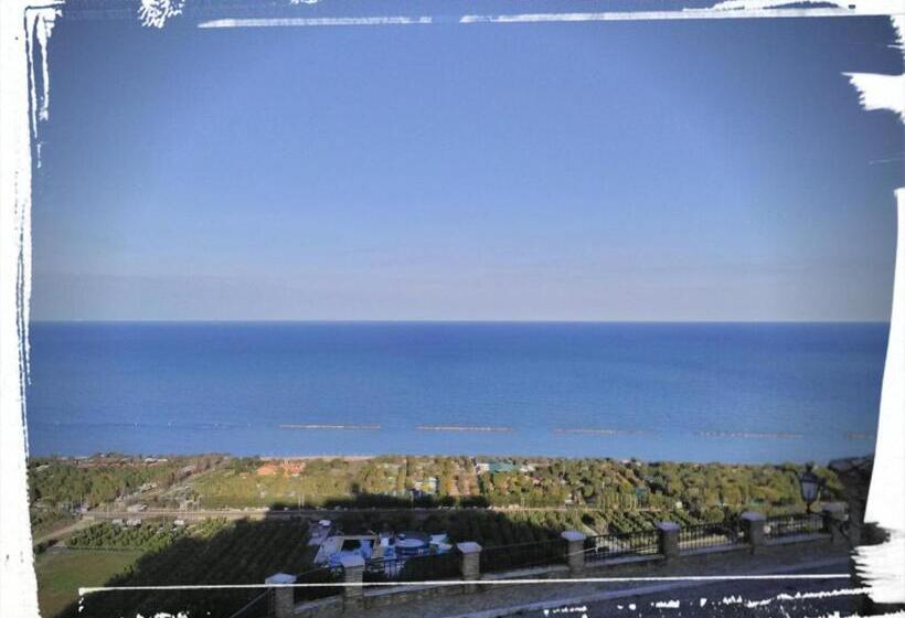 غرفة ديلوكس مطلّة علي البحر, La Casa Di Torre Di Palme