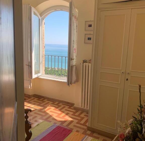 غرفة قياسية سرير كينج, La Casa Di Torre Di Palme