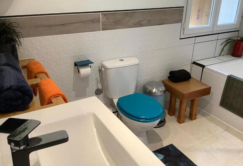 ガーデンビュースタンダードルーム, St Pasha