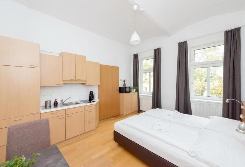 استودیوی استاندارد, Metro Apartments Vienna