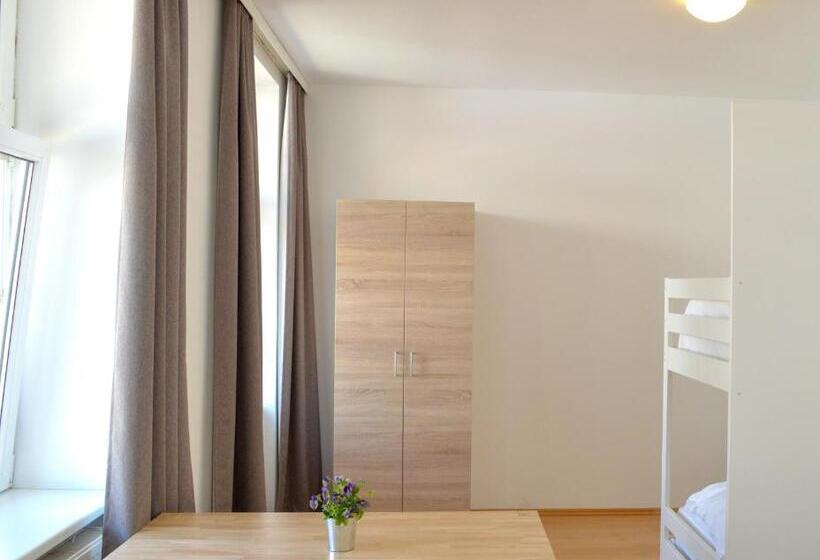 اتاق خانوادگی, Metro Apartments Vienna