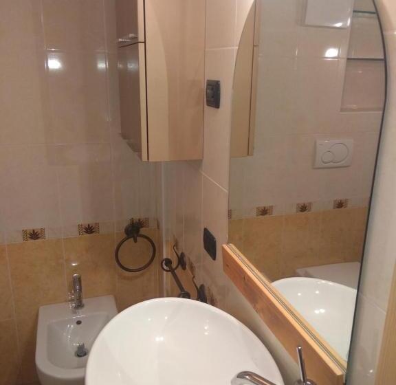 Pokój Ekonomiczny, Cianbolpin Guesthouse