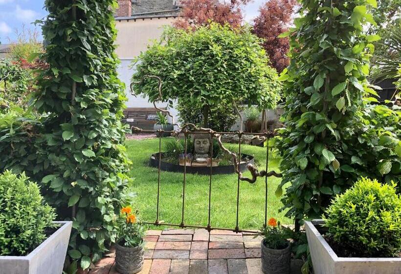 Семейный Номер, Le Grenier Du Jardin