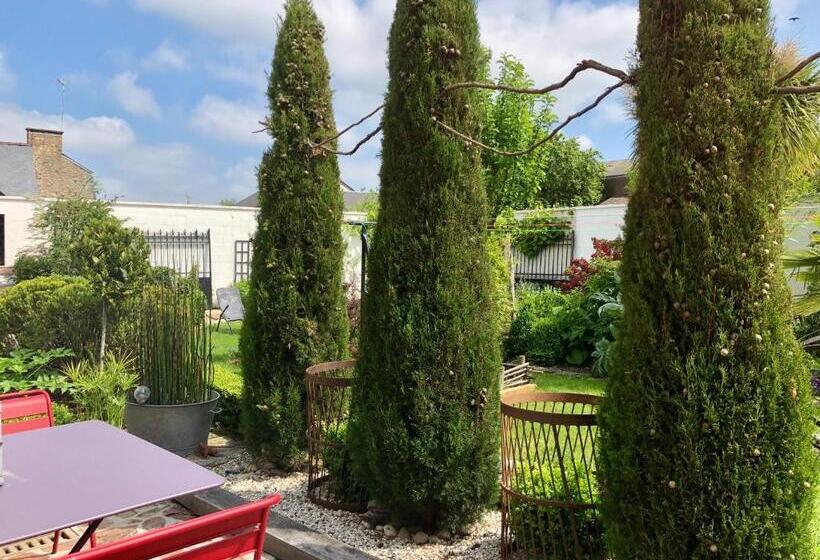 Семейный Номер, Le Grenier Du Jardin