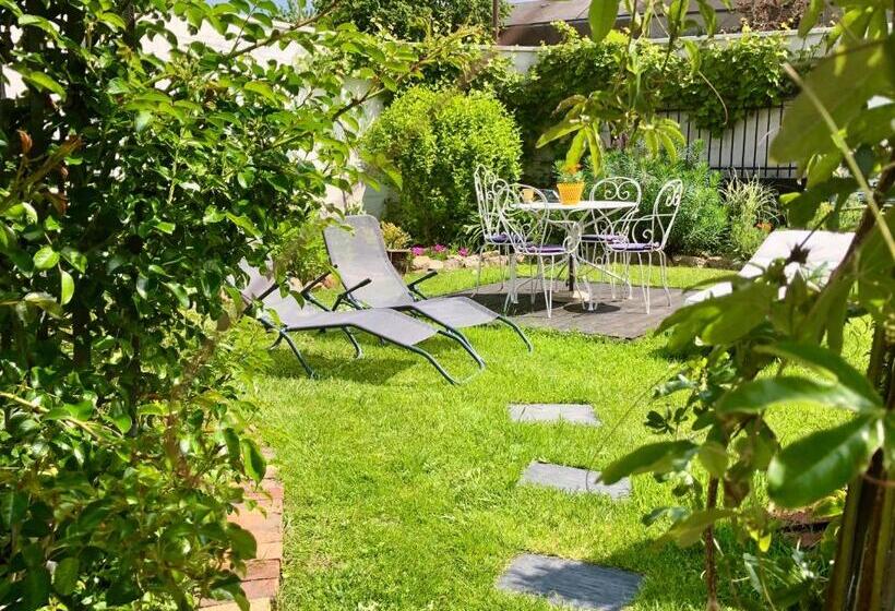 Номер Стандарт Вид на Сад, Le Grenier Du Jardin