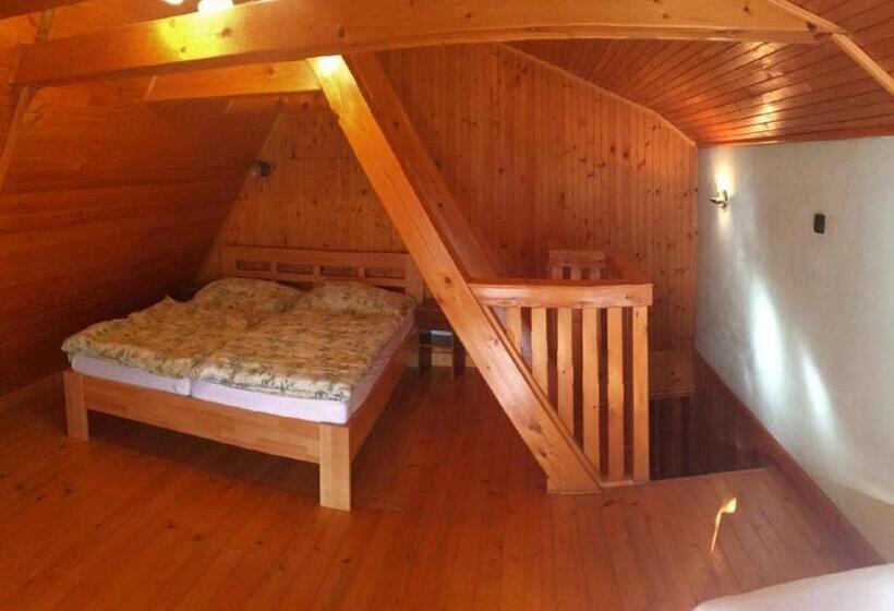 غرفة قياسية رباعية, Penzion Relax