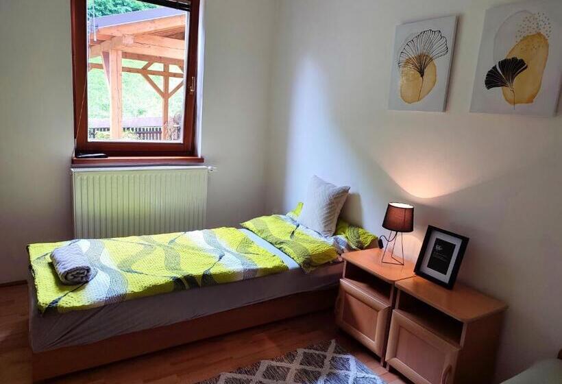 Chambre Familiale, Penzion U Sulov