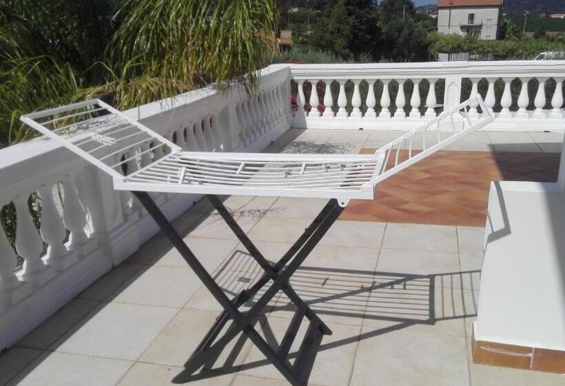 Четырехместный номер Премиум, B&b Villa Di Bartolomeo