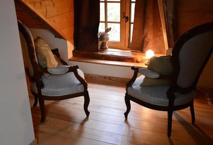 ペントハウスルーム, Chambres Et Table D Hôtes Du Péré