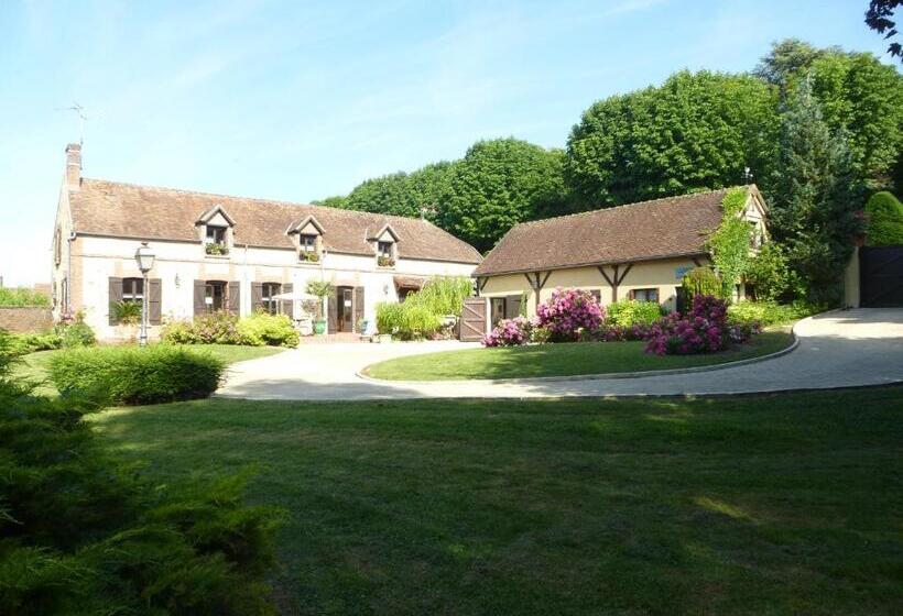 套房带园景, Le Clos Des Cordeliers