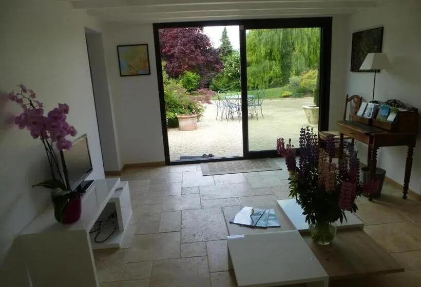 ガーデンビュースイート, Le Clos Des Cordeliers