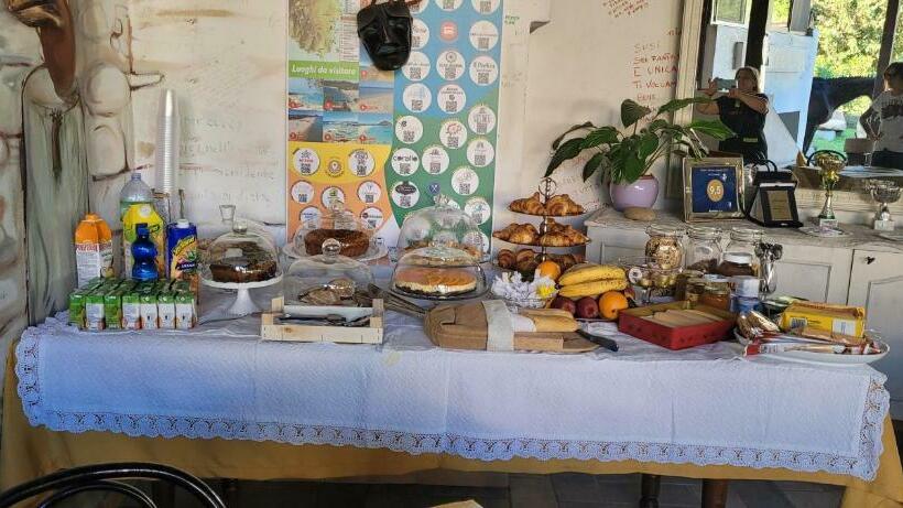 חדר דלוקס, Su Cunventu