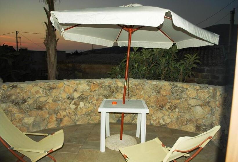 חדר סטנדרט נוף לגינה, B&b Aurora