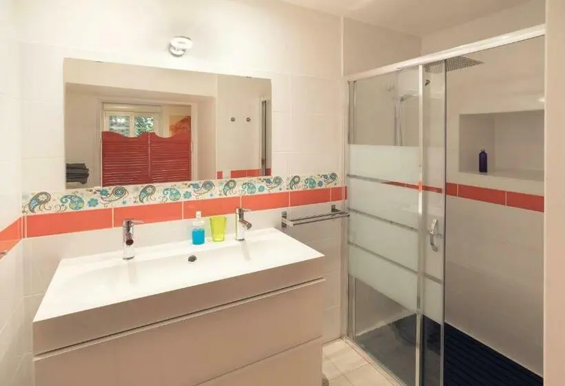 スタンダードルーム, H2o Chambres D Hôtes