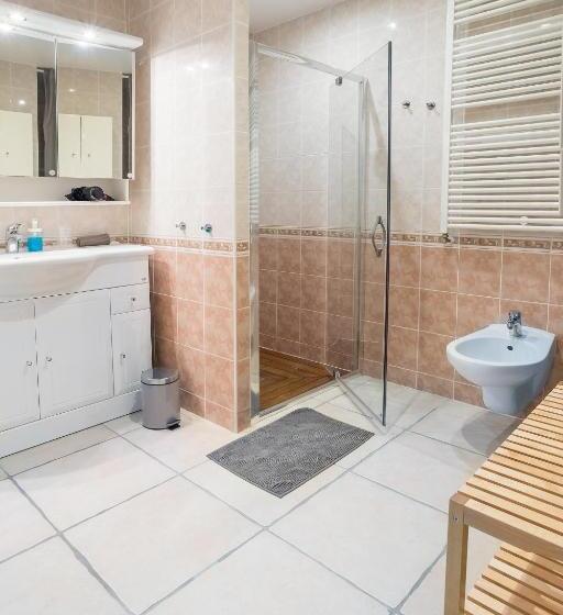 غرفة قياسية مطلّة علي الحديقة, H2o Chambres D Hôtes