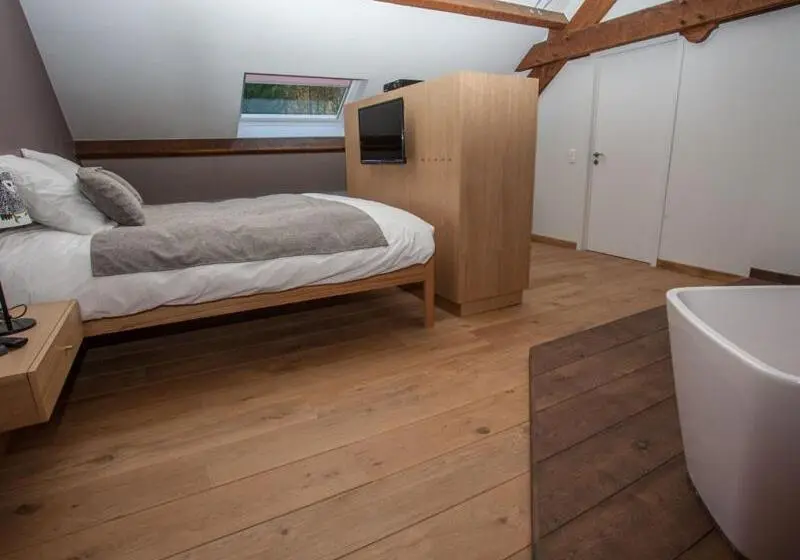 デラックスルーム, La Maison D Emile