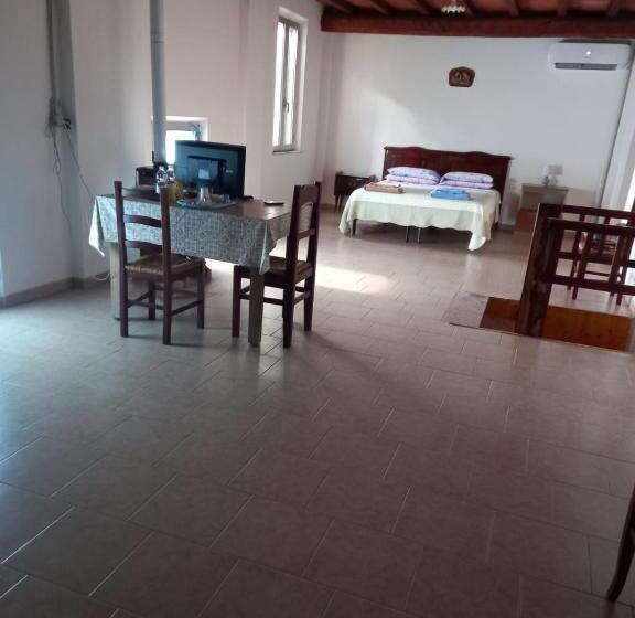 غرفة قياسية رباعية, Agriturismo Lucchetta