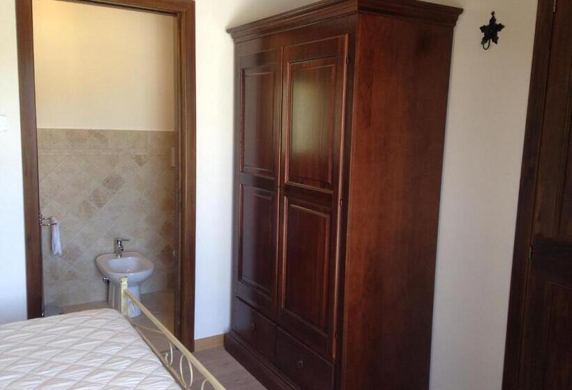 バルコニー付きスタンダードルーム, Agriturismo Rocca Del Nera