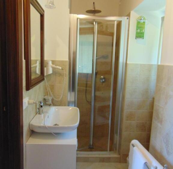 バルコニー付きスタンダードルーム, Agriturismo Rocca Del Nera