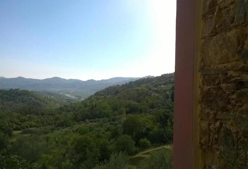 חדר דלוקס, Il Borgo Di Pegui