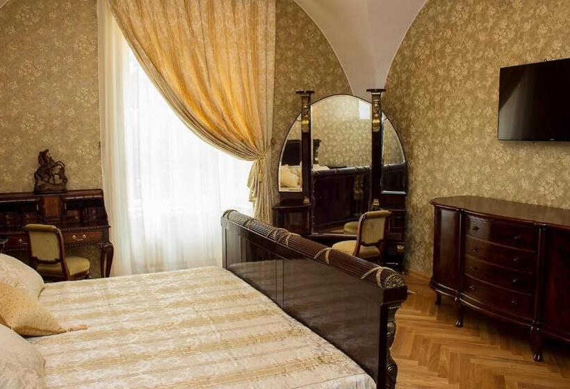 חדר דלוקס, Zámek Světlá Nad Sázavou