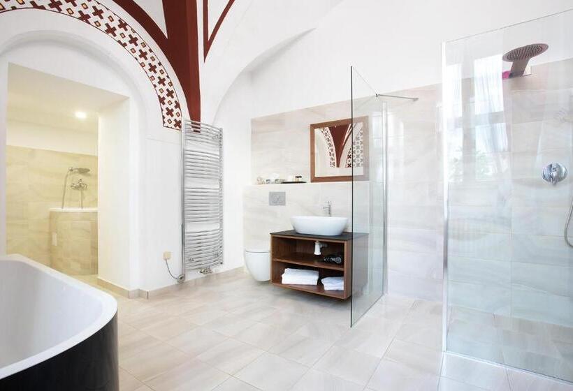 סוויטה, Zámek Světlá Nad Sázavou