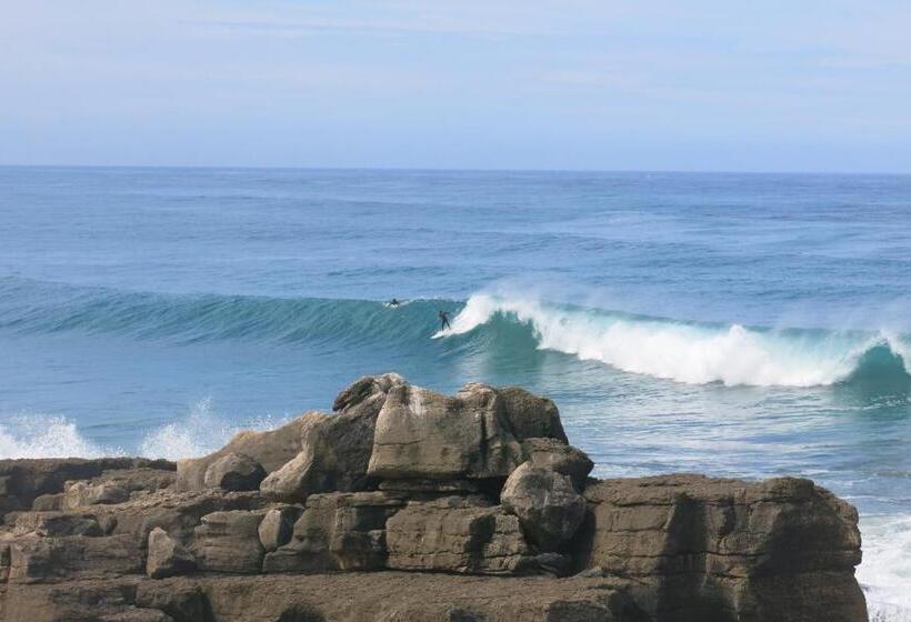 اتاق استاندارد با سرویس بهداشتی مشترک, Ericeira Soulsurfers Guesthouse